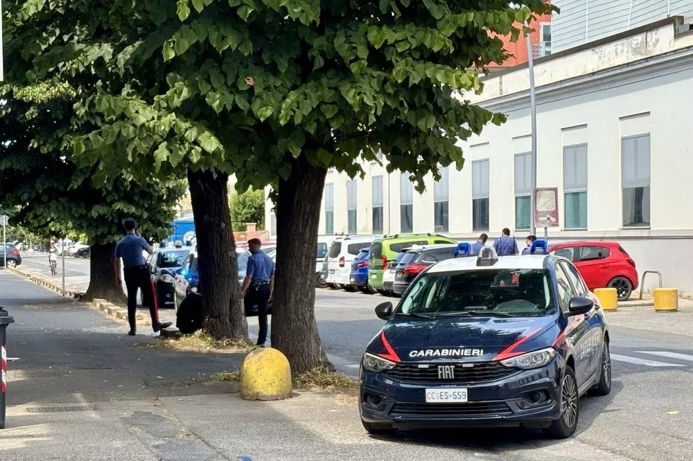 Furto in appartamento: via gioielli e borse per 20 mila euro