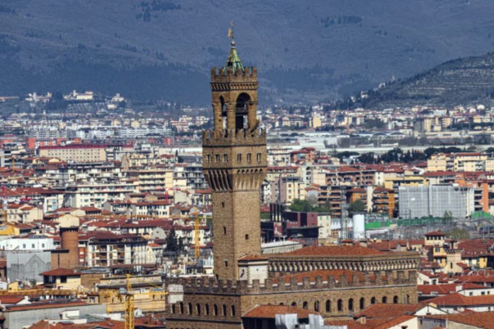 A Palazzo Vecchio festa per i dipendenti comunali andati in pensione nel 2025