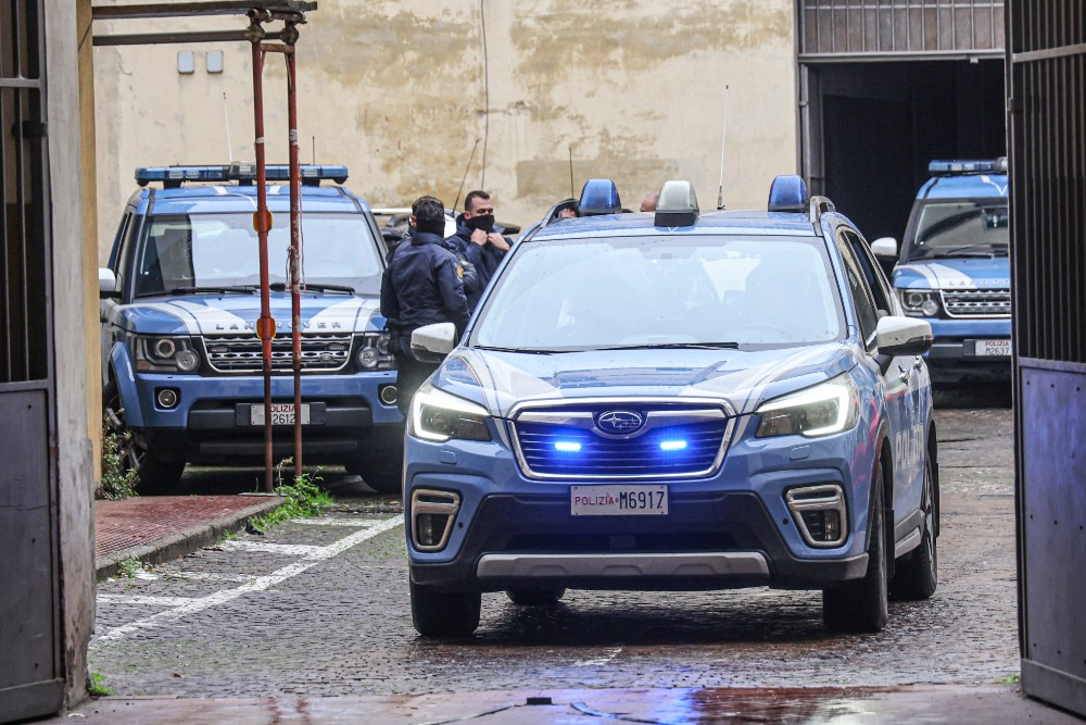 Latitante dal 2018, arrestato a Firenze durante un controllo auto