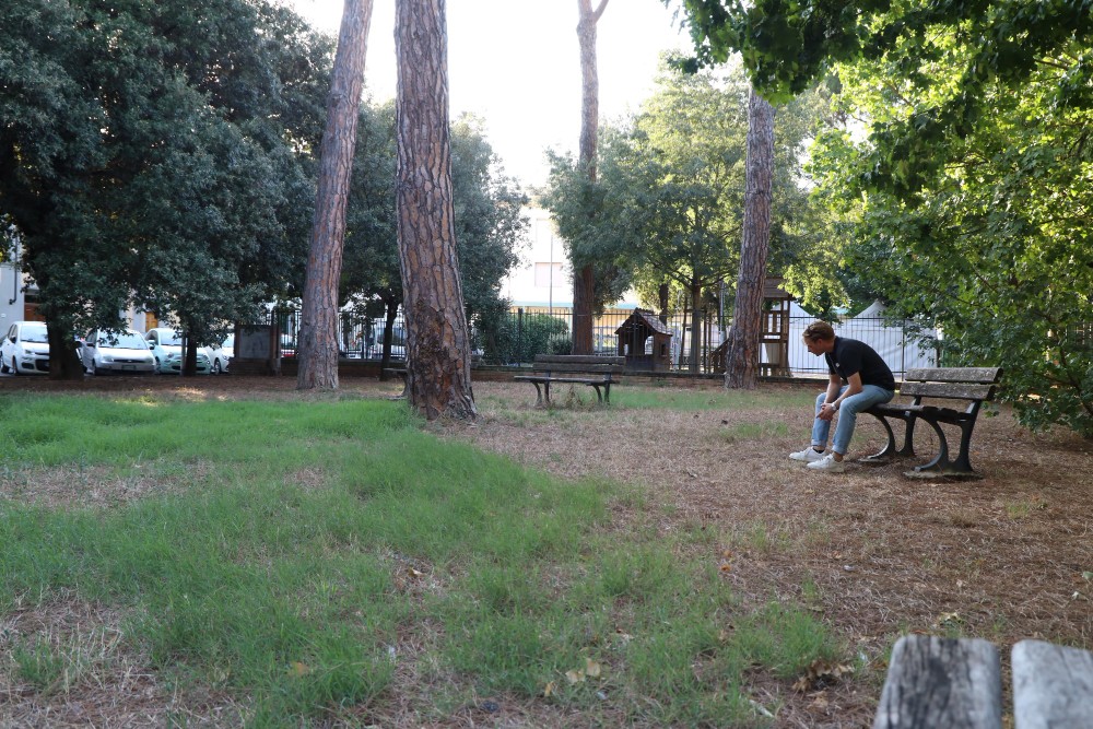 Da vent’anni apre e chiude il parco del Saletto: «Ma non posso occuparmene da solo»