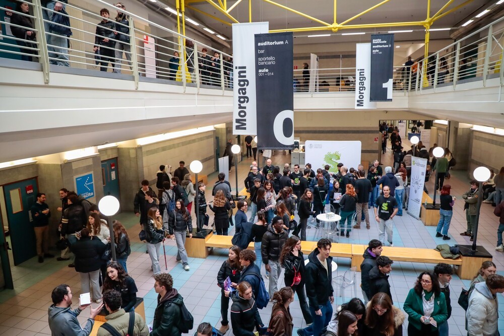 FdI: 'Tetto in residenze universitarie, 48% posti va studenti extra-Ue'