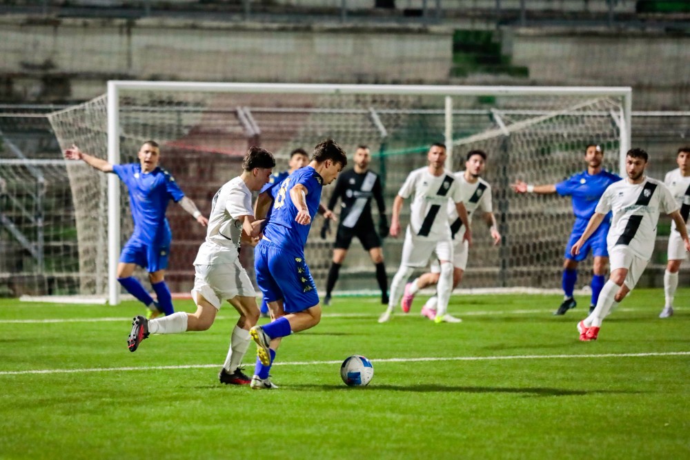 Calcio dilettanti, riflettori su Grassina-Lucchese e Sporting Arno-Isolotto