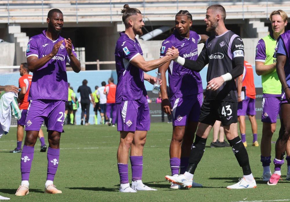 Fiorentina, monte ingaggi ridotto del 25%: rosa più giovane e valore in crescita