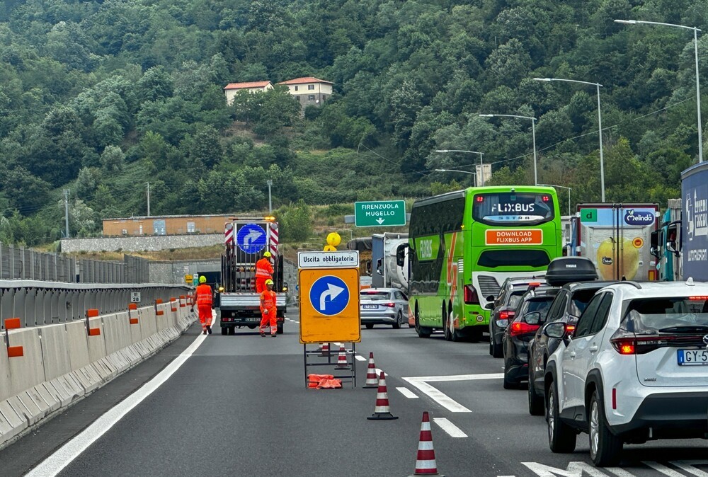 Lavori terza corsia A1: aperto primo km nuova carreggiata Firenze sud-Incisa