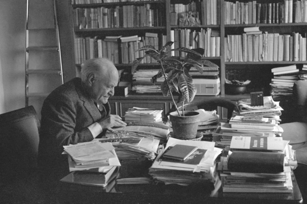 Tornabuoni Arte omaggia Ungaretti con una selezione di opere di amici